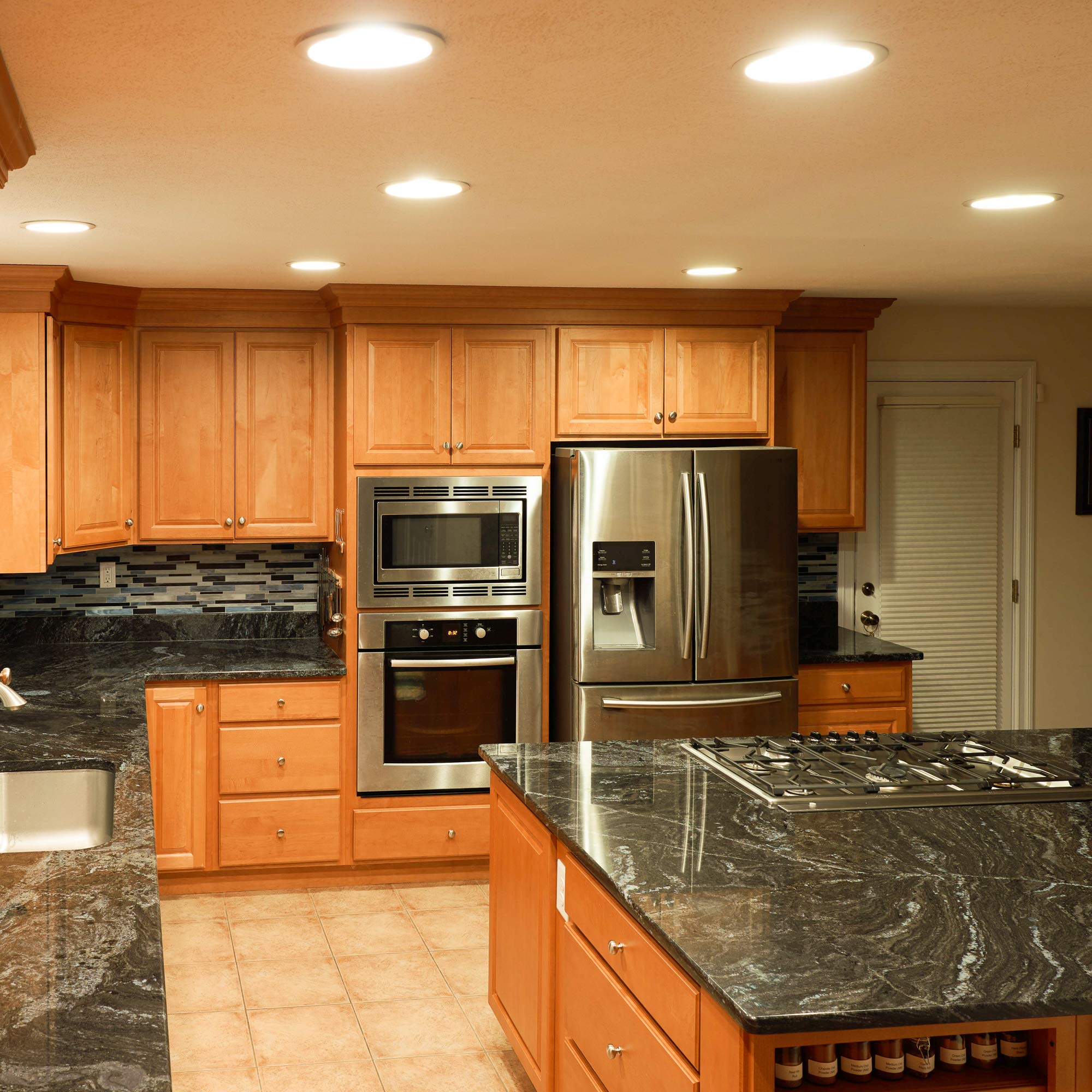 SYLVANIA LED Flood BR40 Light Bulb, 85W Equivalent Efficient 13W, E26 Medium Base, Dimmable 2700K Soft White - 2 Pack (79498) - Image 7